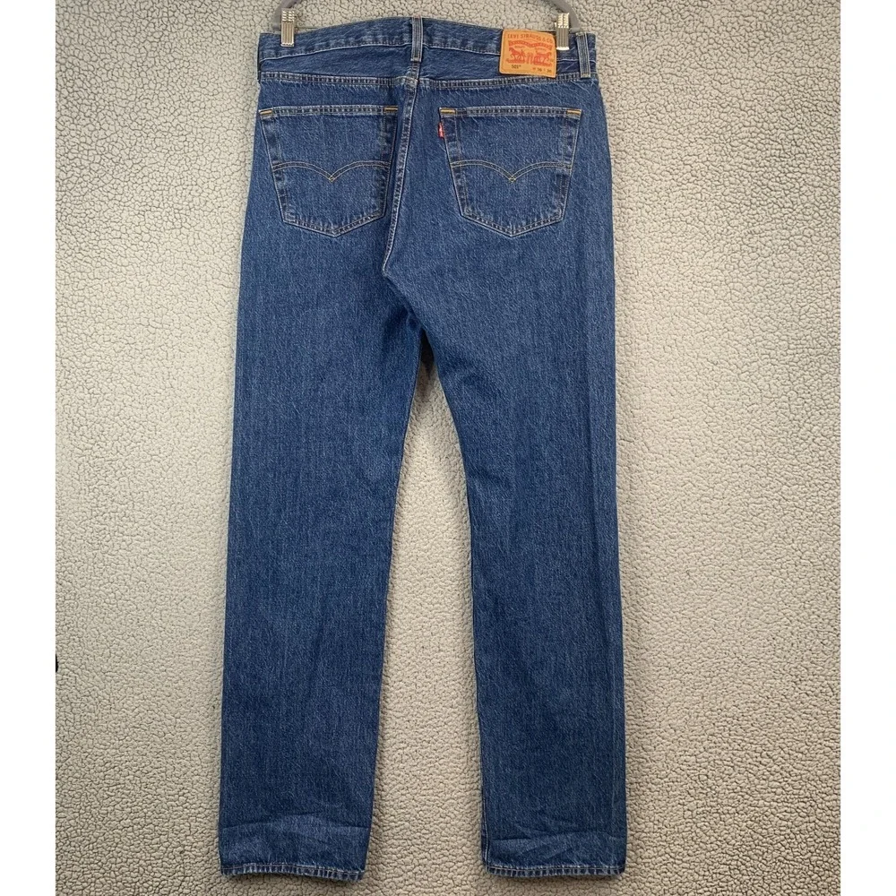 Levi's 501 Jeans Button Fly Size 36x36 Medium Wash EUC